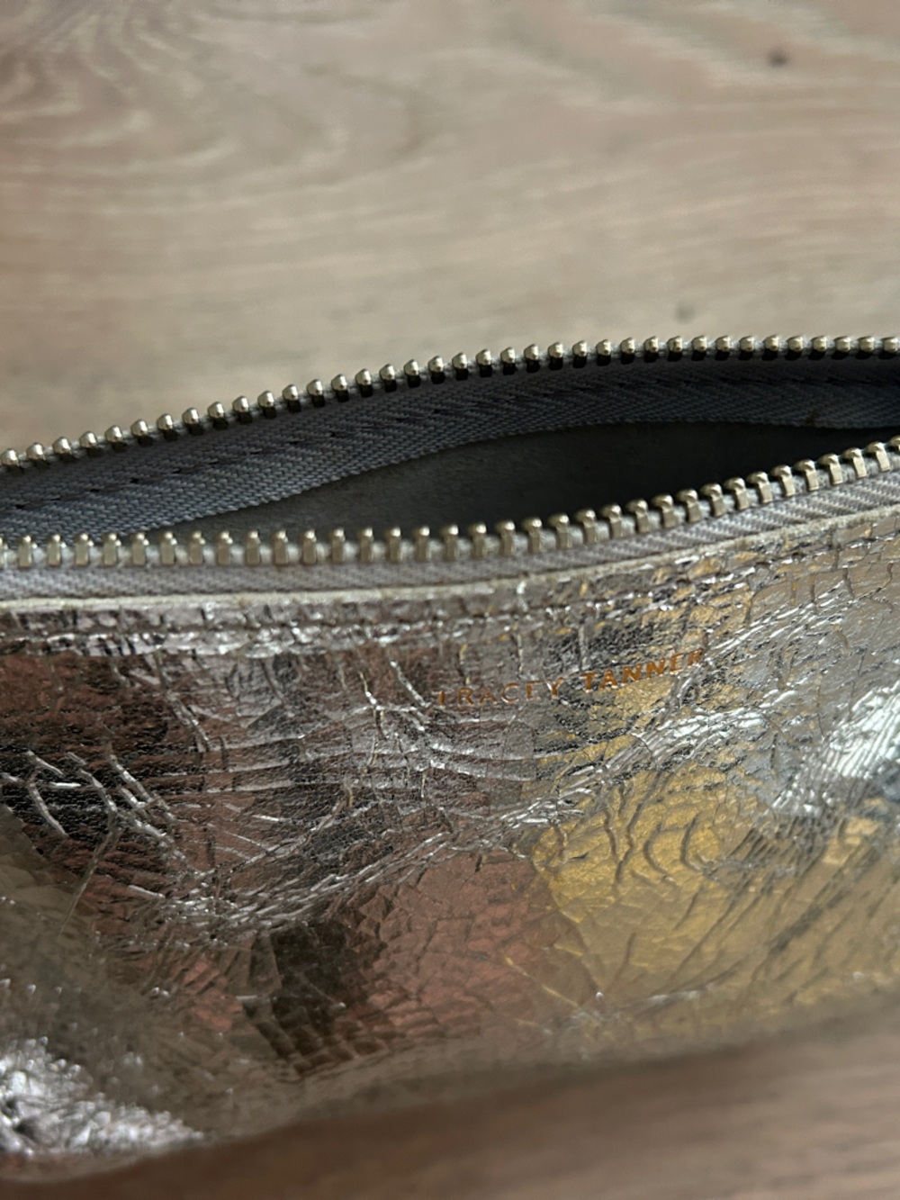 Tracy Tanner Metallic Silver Crinkled Pouch - Picture 3 of 3